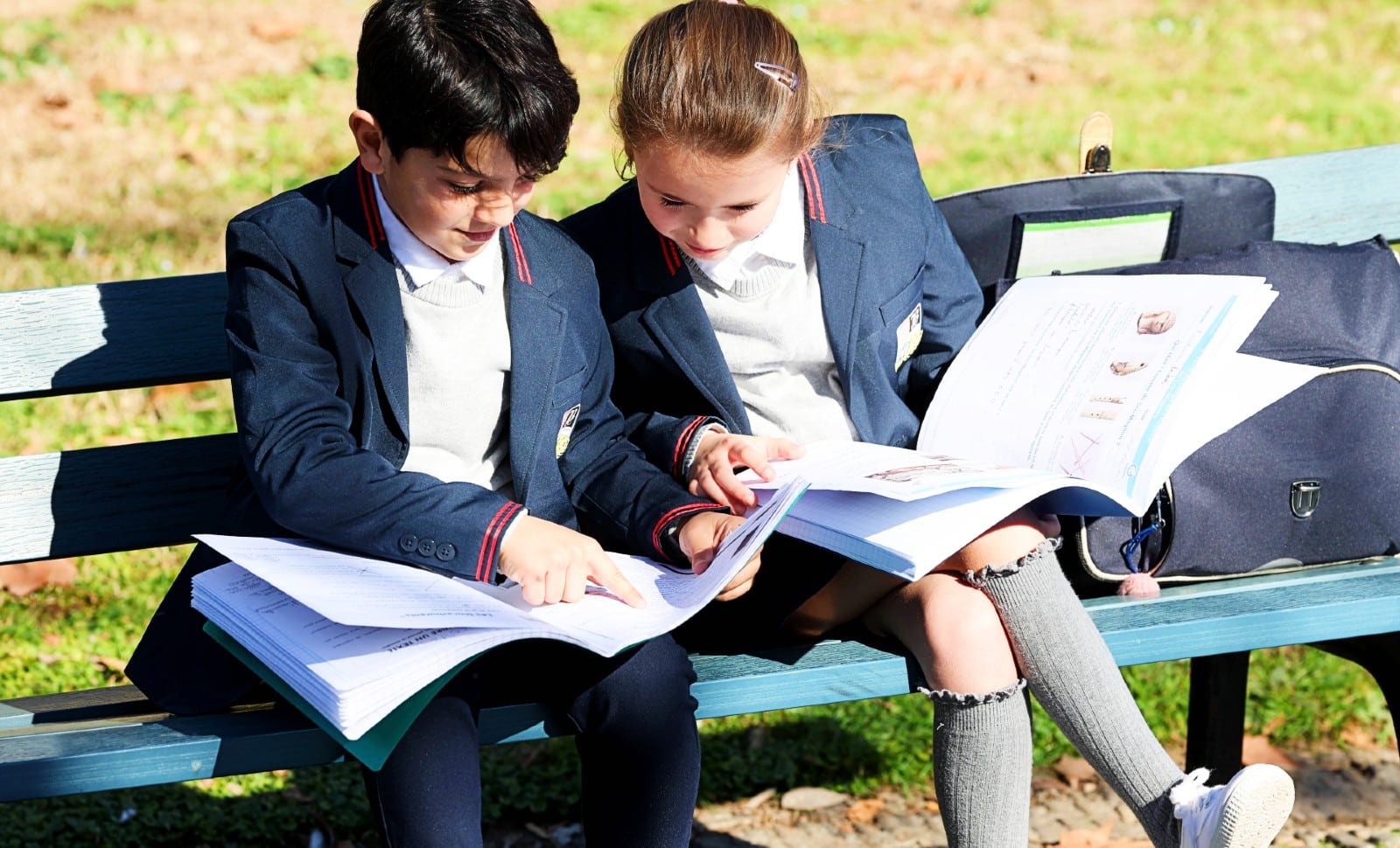 Mise en place de l’uniforme scolaire: quand la politique s’invite ouvertement à l’école!