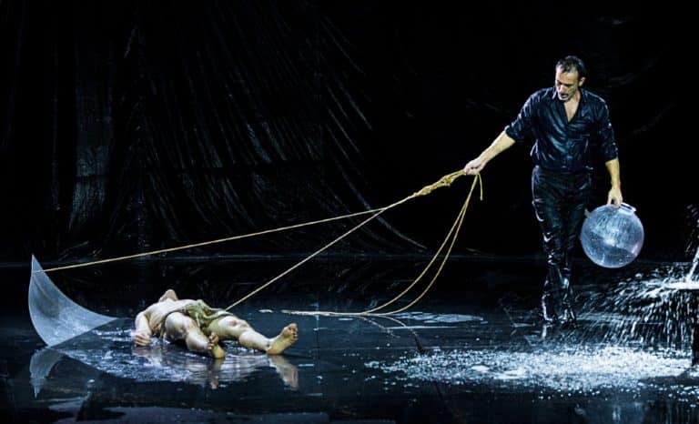 Attention, sol glissant