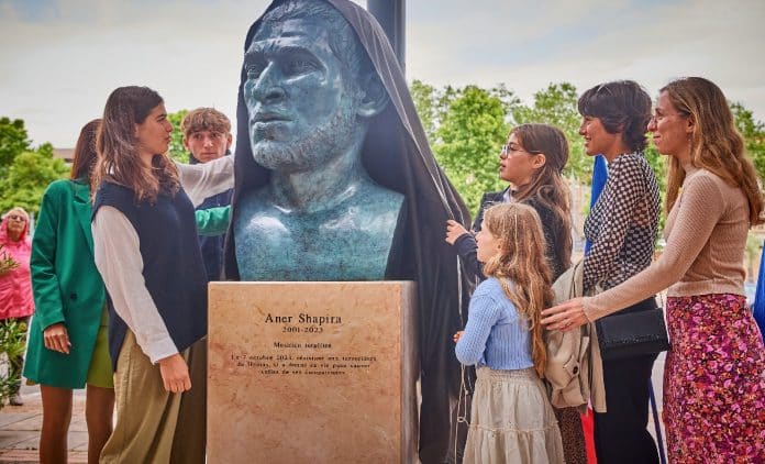 Emmanuelle Ménard - Actu - ma vie à l'assemblée 2