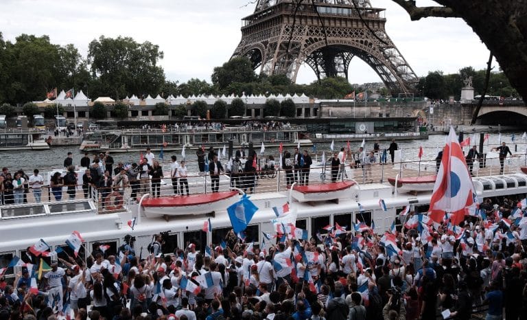 Thomas Jolly, « mi-homme mi-coffre fort »