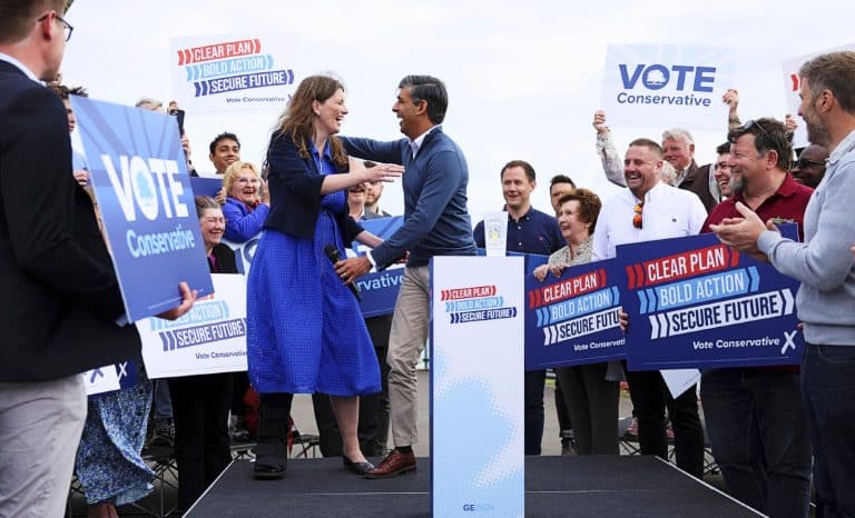 Rishi Sunak avance les élections générales: coup de folie ou coup de génie?