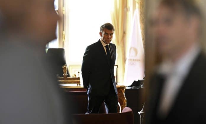 Macron-VeRepublique-elections