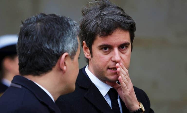 Attal prend le large, le Nouveau Front populaire l&rsquo;eau…