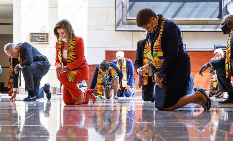 Programmes DEI enterrés: Trump passe les wokes à la poêle