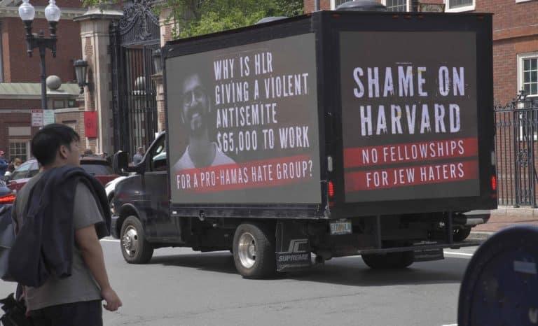 Podcast : L&rsquo;antisémitisme décomplexé de la gauche; bras de fer entre Donald Trump et Harvard