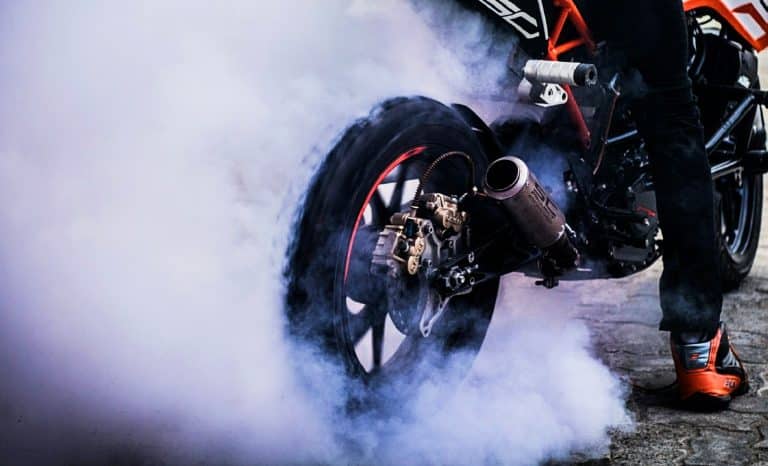 Rodéos urbains, refus d’obtempérer: bienvenue dans la France «Orange mécanique»