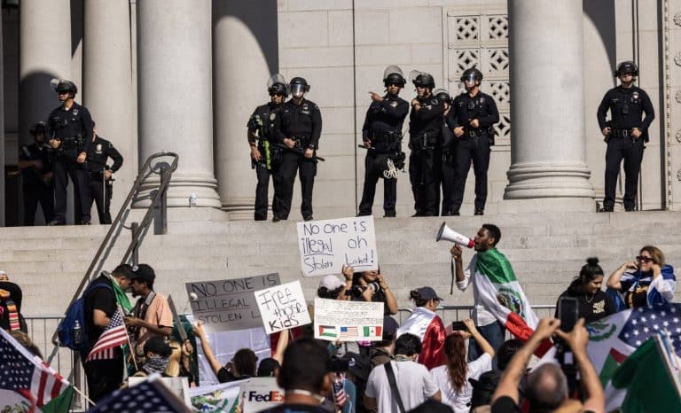 Podcast: Émeutes à Los Angeles et en Irlande du Nord. Iran/États-Unis, l&rsquo;échec?