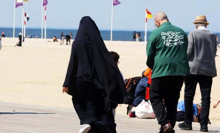 Charia de transition