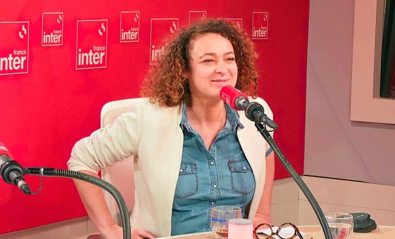 Imposture morale, posture sociale