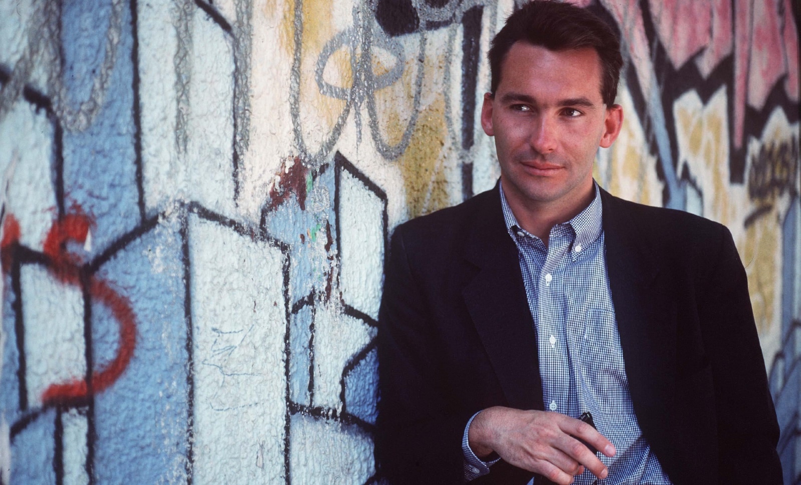 Écrire ou éditer, lui n’a pas choisi