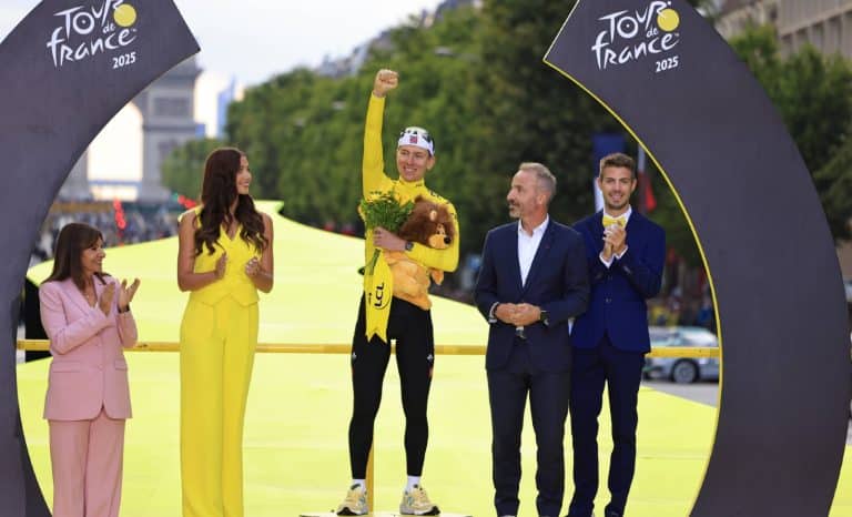 Main basse des plus riches sur le Tour