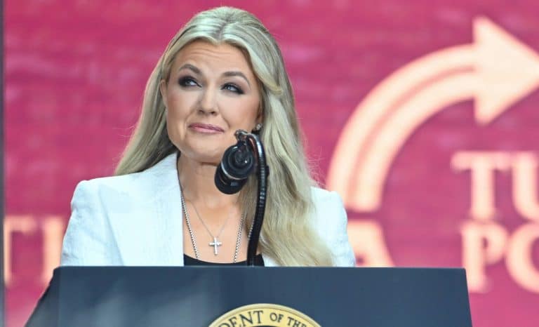 Pardonner ou ne pas pardonner, d&rsquo;Erika Kirk à la mère de Philippine