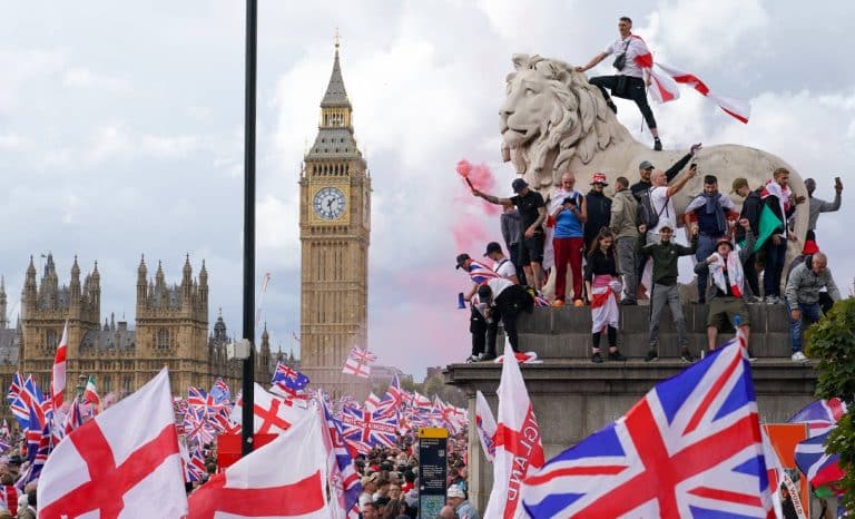 Ici Londres. Les Anglais parlent aux Français…