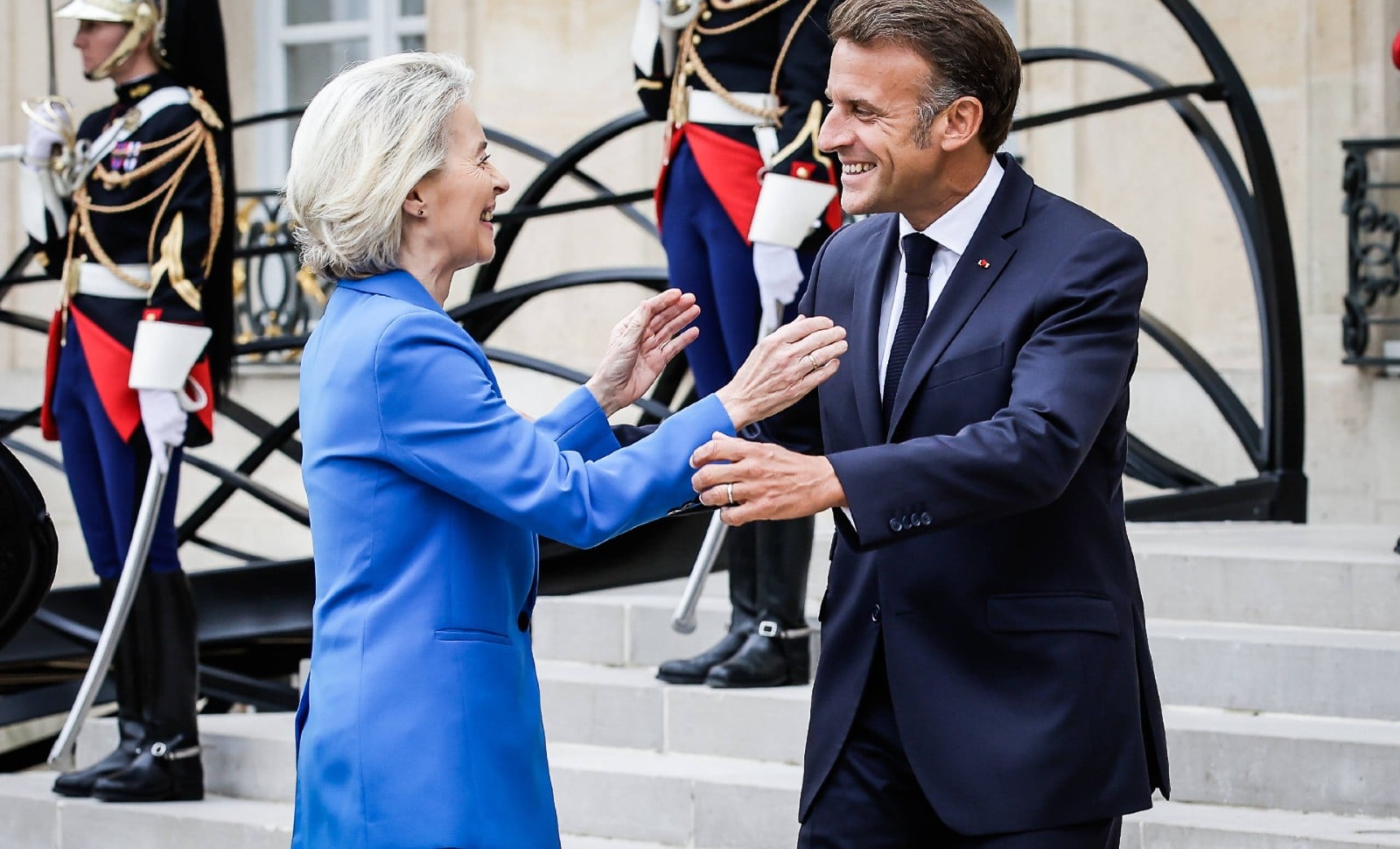 Un personnel politique bien terne pour des temps obscurs