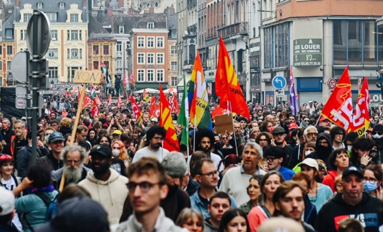 Budget 2026: Lecornu sur le fil du rasoir