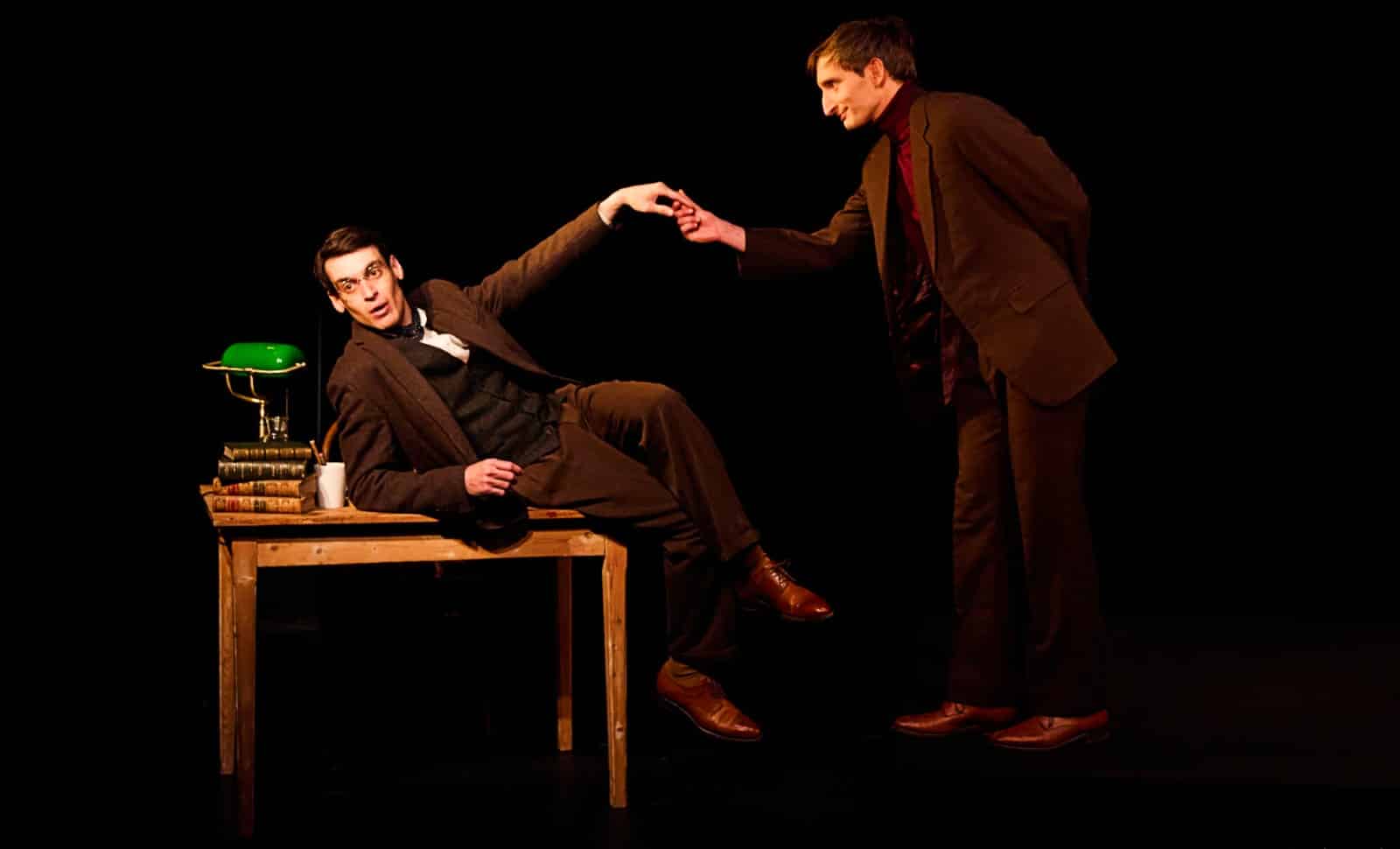 Anouilh, entre le balai mécanique de la Vicomtesse et «Antigone»