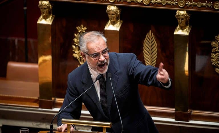 Quand la question algérienne rassemble les droites