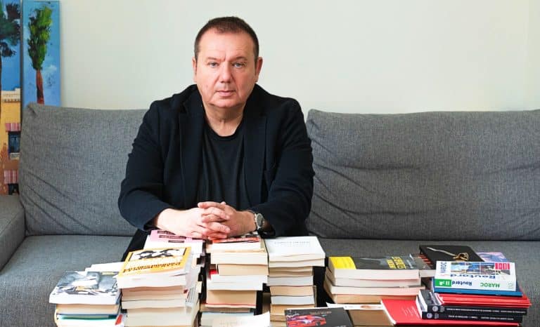 Ce monde l’a rendu fou