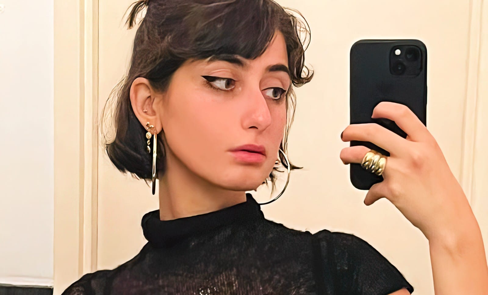 Madame Mamdani, une grande artiste on vous dit!