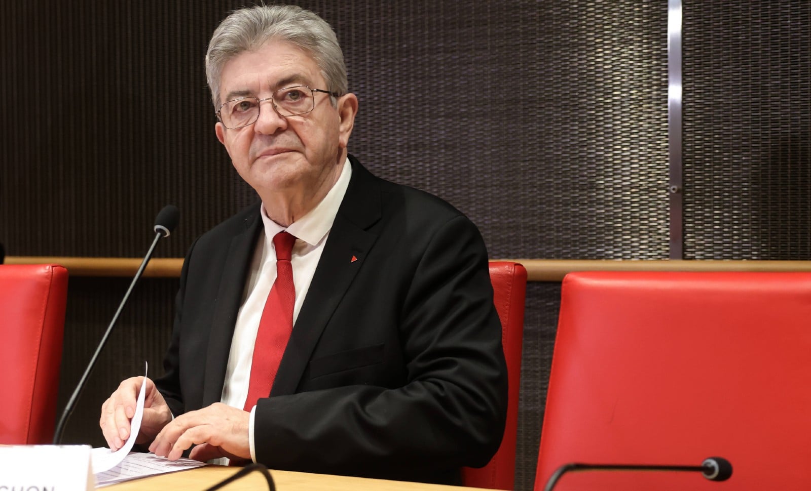 La politique victimaire et la guerre civile à bas bruit