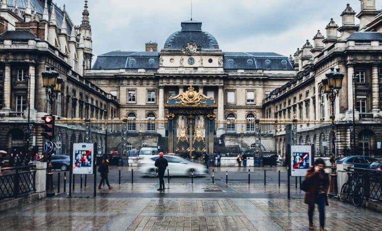 Trop de tentations pour les avocats?