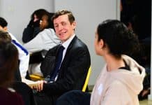 Autorité à l’école: l’incantation ne suffira pas