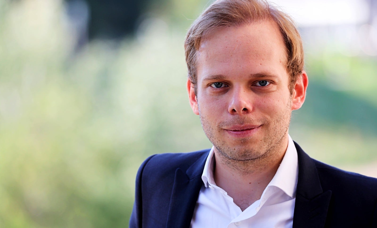 Quand Charles Alloncle file des boutons aux mandarins médiatiques et à Xavier Bertrand…