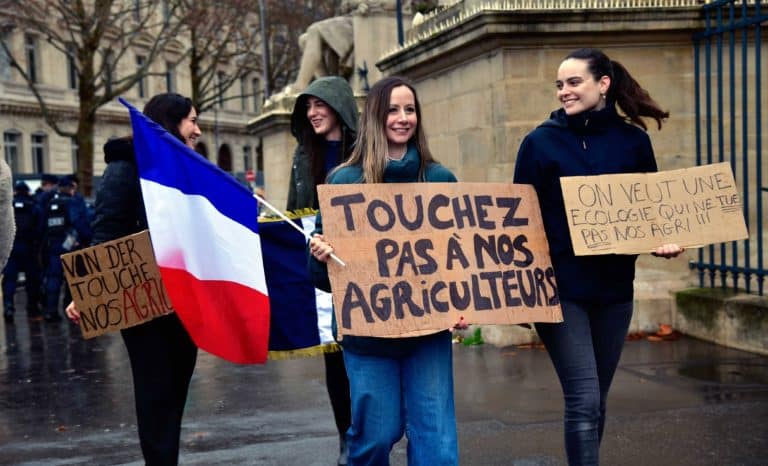 La France face au mur de la cécité