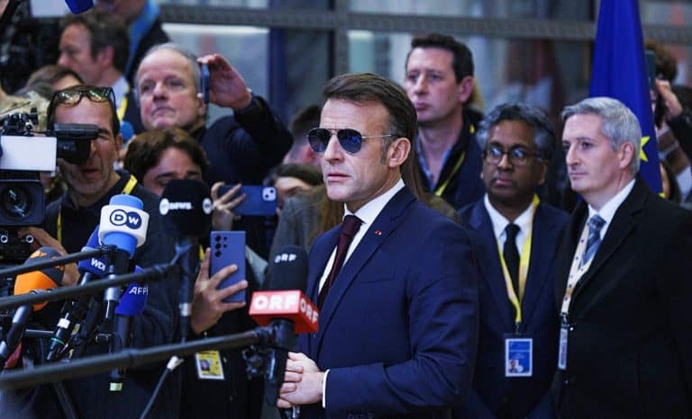 Emmanuel Macron: une descente fatale…