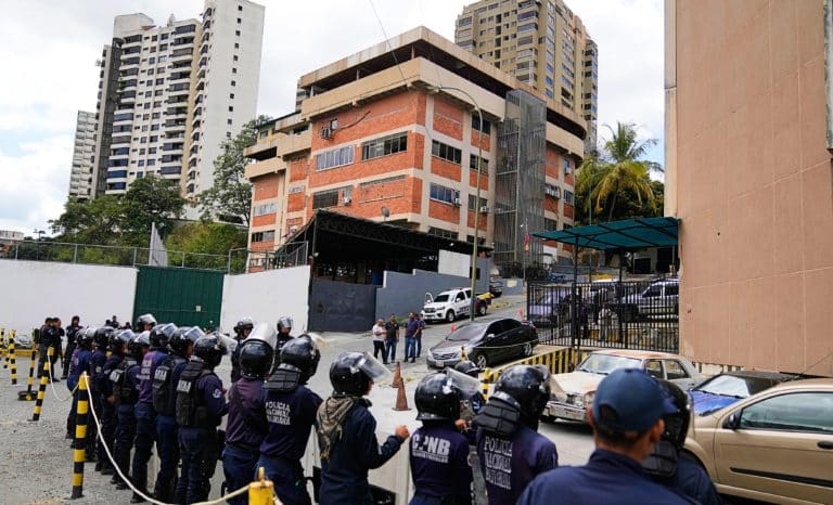 Qui débloquera la sortie de secours des enfers socialistes?