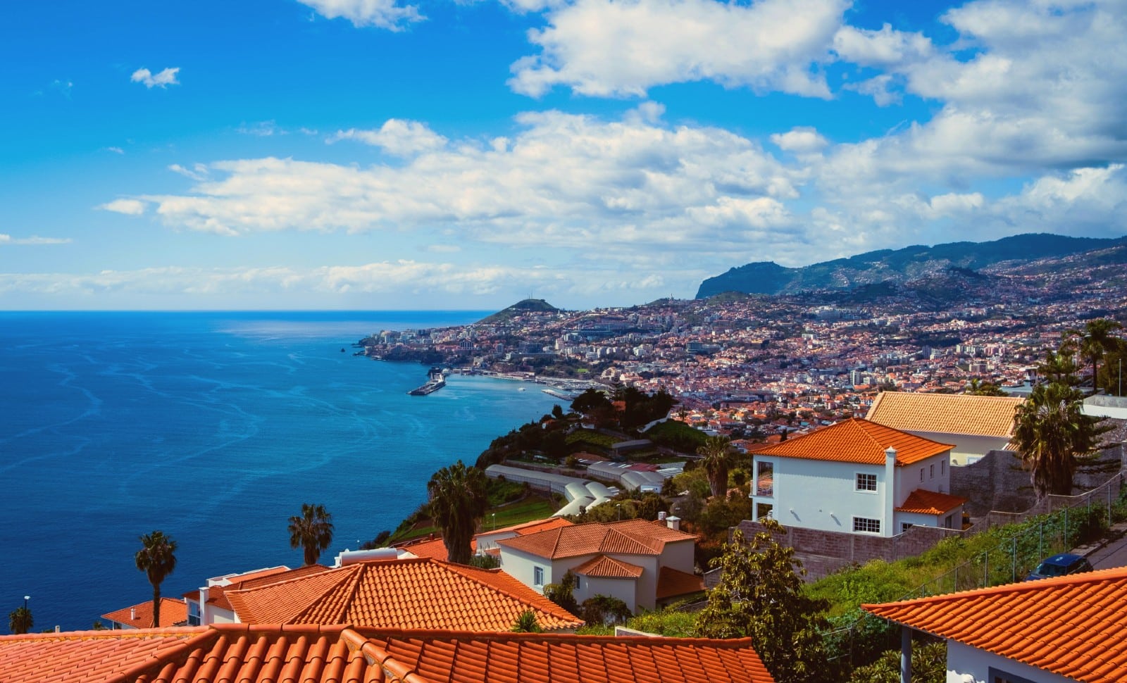 L’Île, le Diable et le bonheur