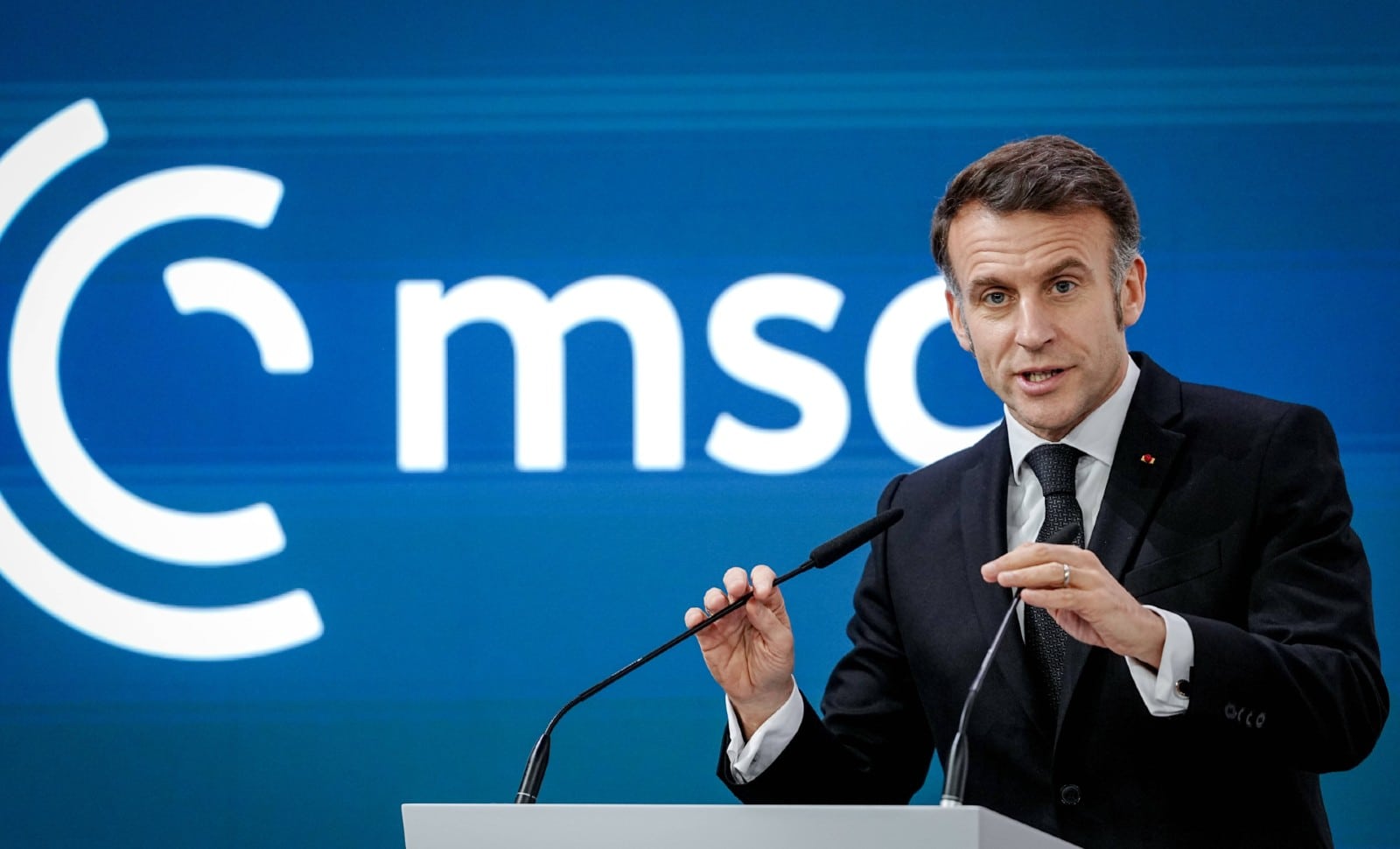 Macron, verbe et impuissance