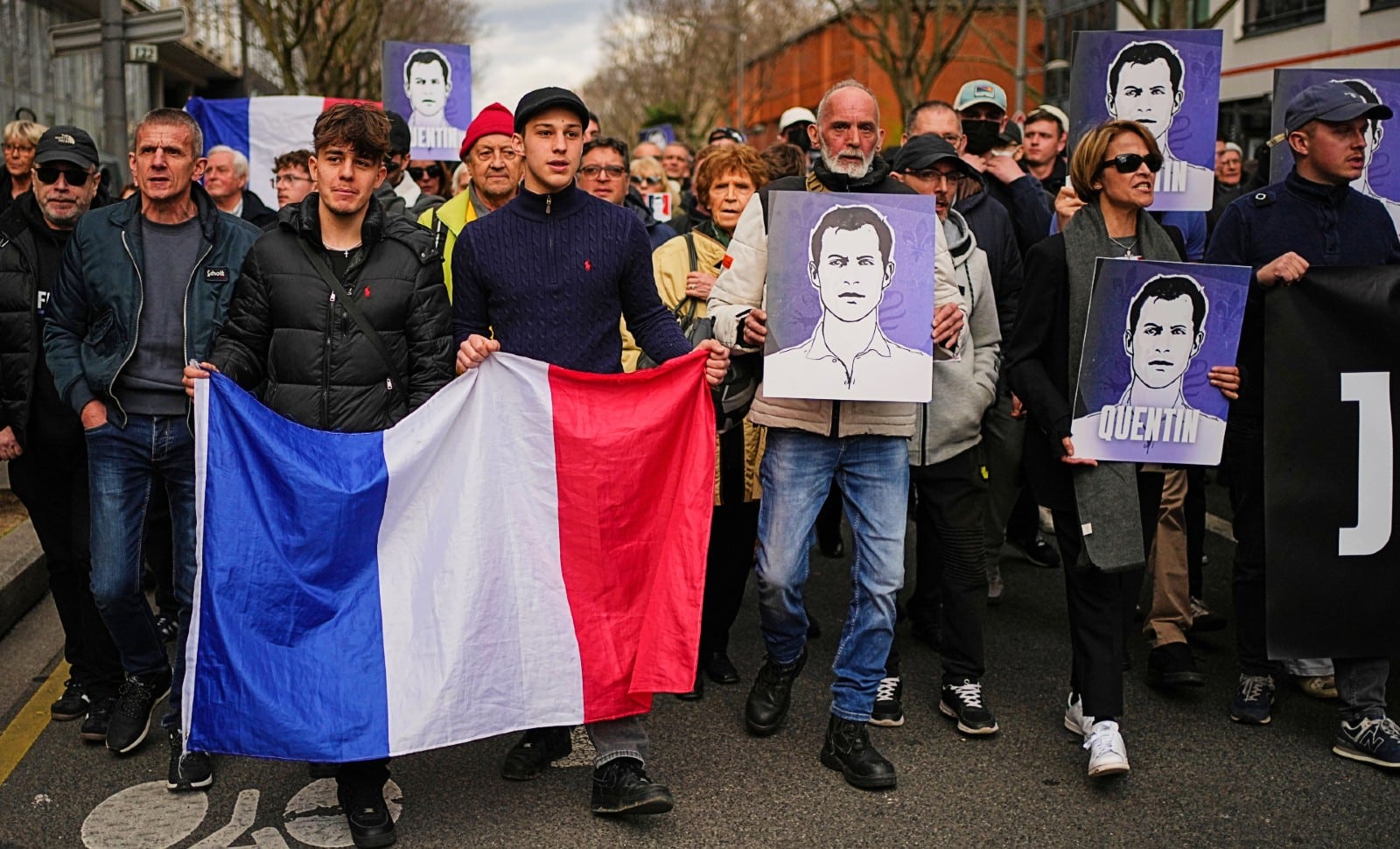 Le mort, la cause et la guerre civile