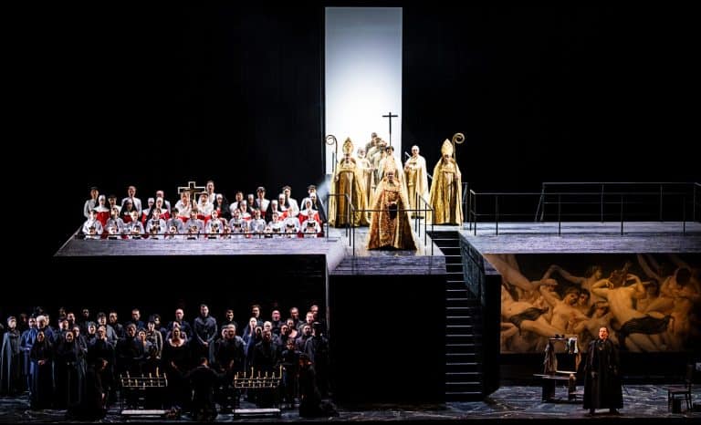 Lyrique: terminus pour Tosca & La Finta Giardiniera, de Bastille à Bobigny