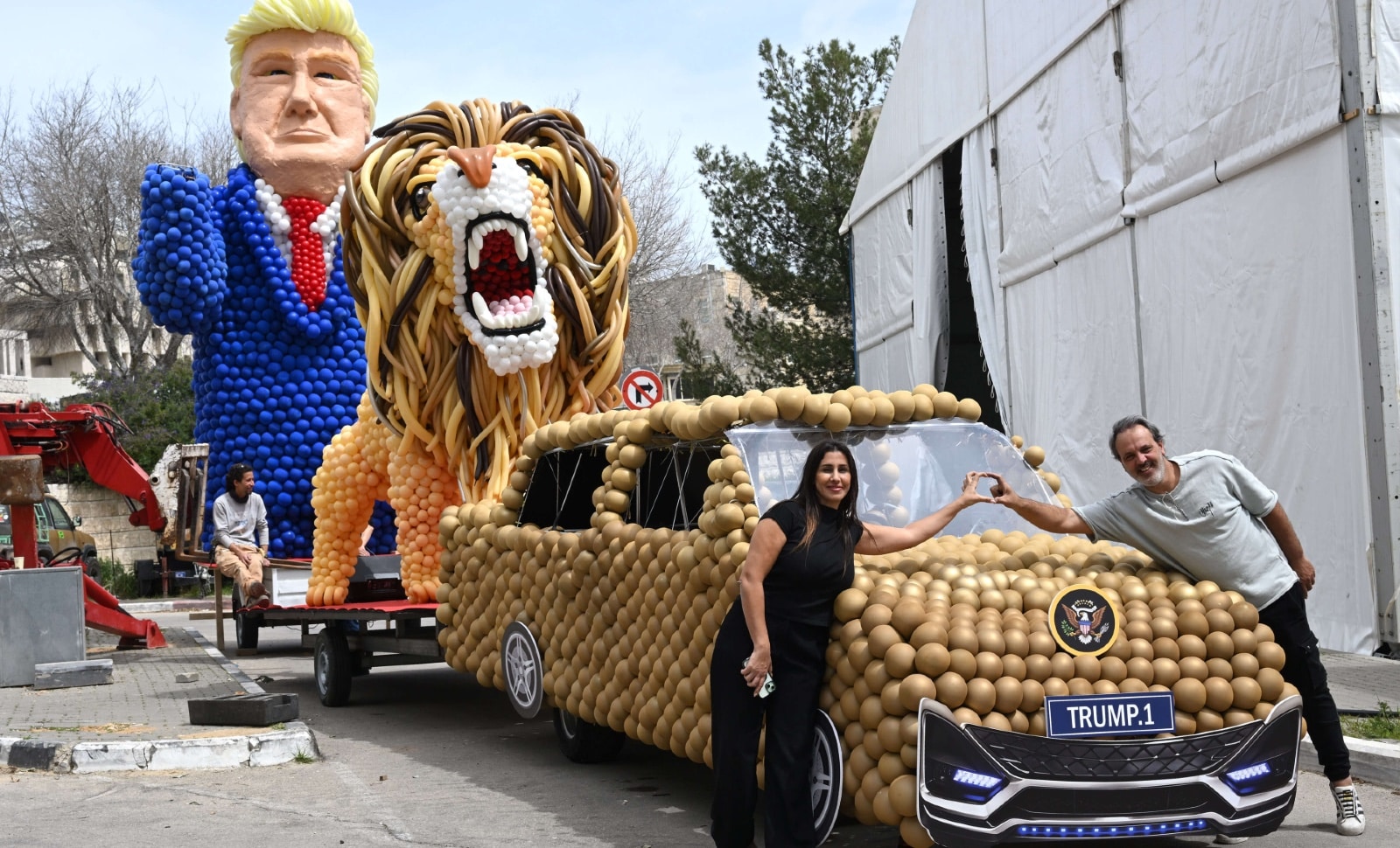 🎙️Podcast: Trump et la fracture du mouvement MAGA