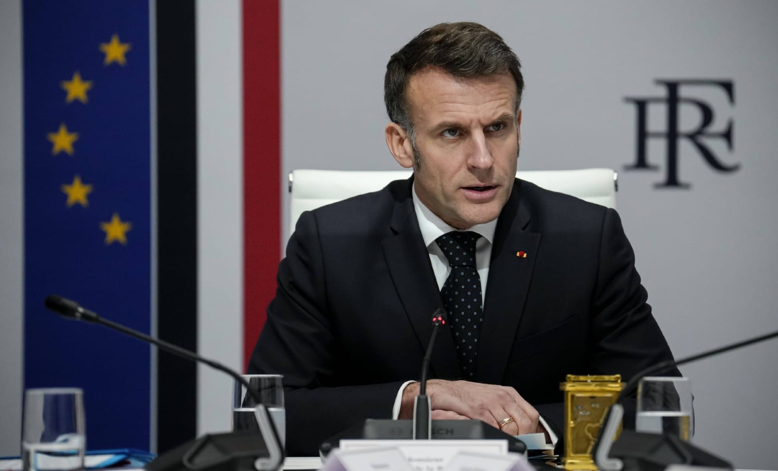 Autopsie du vieux monde aux idées tordues