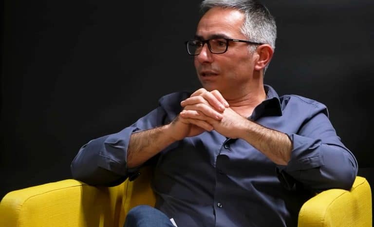 Une farce postmoderne