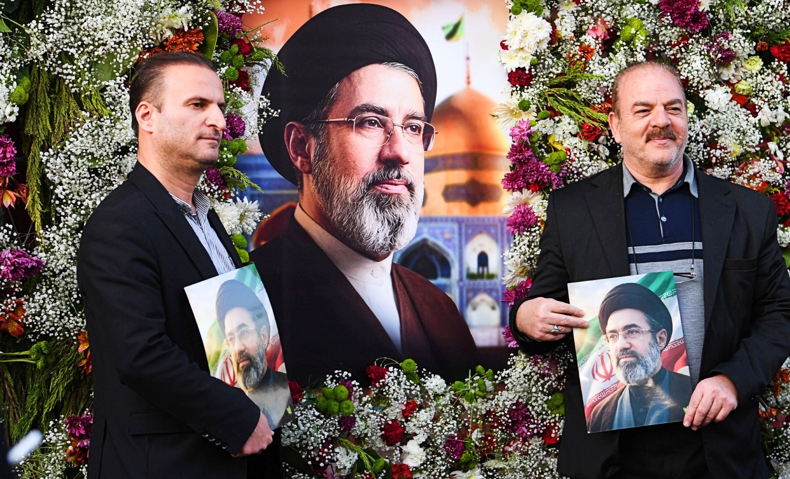 🎙️Podcast: Du régime iranien au roi britannique, en passant par les Emirats et le Mali