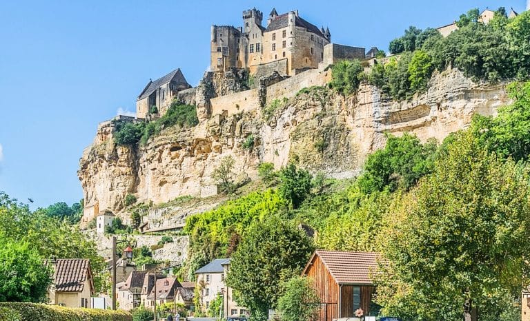 On est toujours le surtouriste de quelqu&rsquo;un d&rsquo;autre