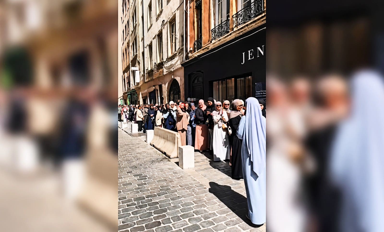 Le voile islamique fait recette à Lyon