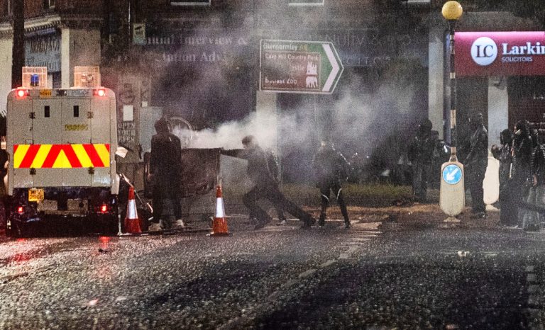 Belfast: guerre et barbarie