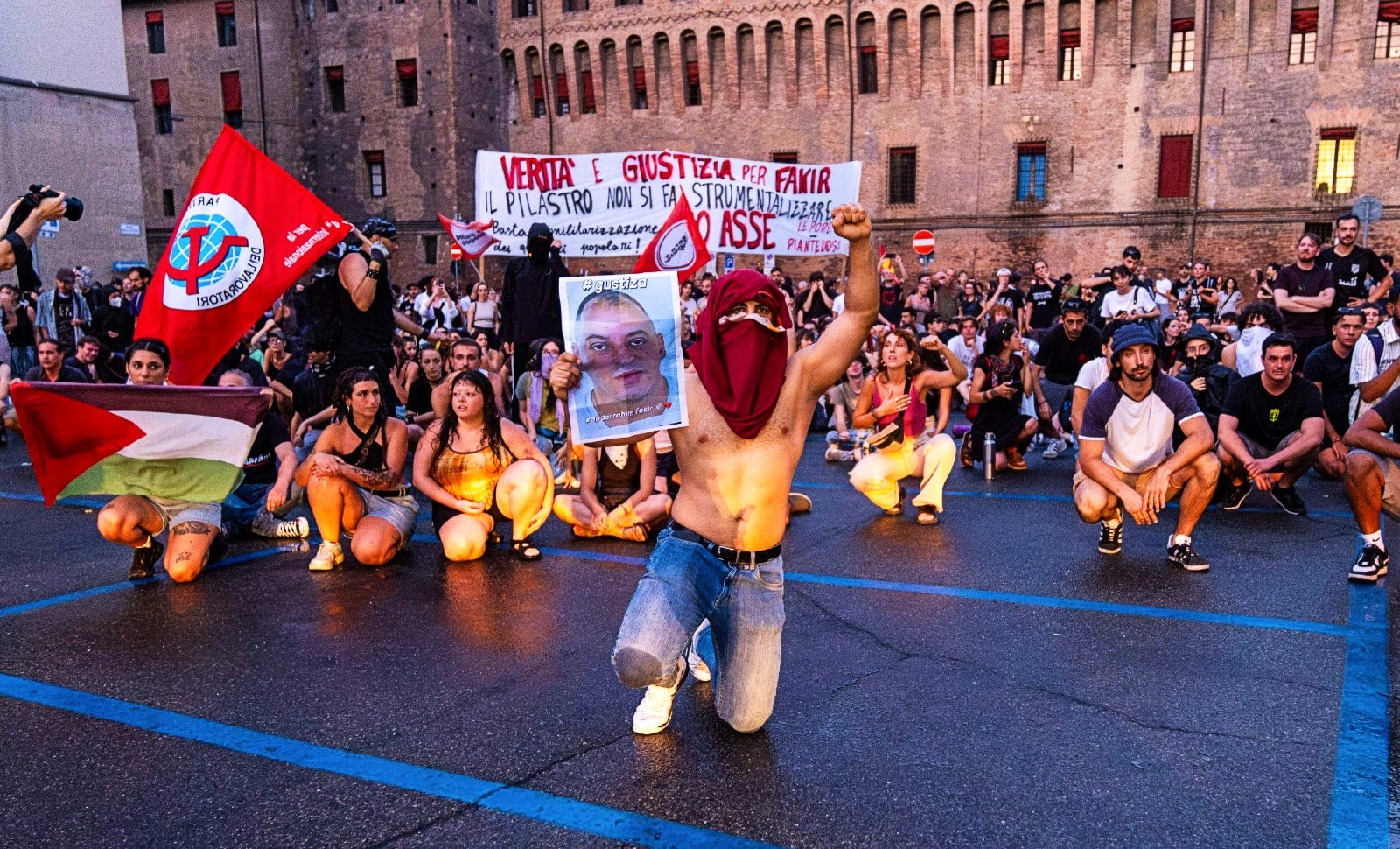 «Nous sommes la France»: comment une bavure présumée embrase l&rsquo;Italie