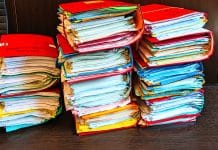 Le coup de la pochette rouge