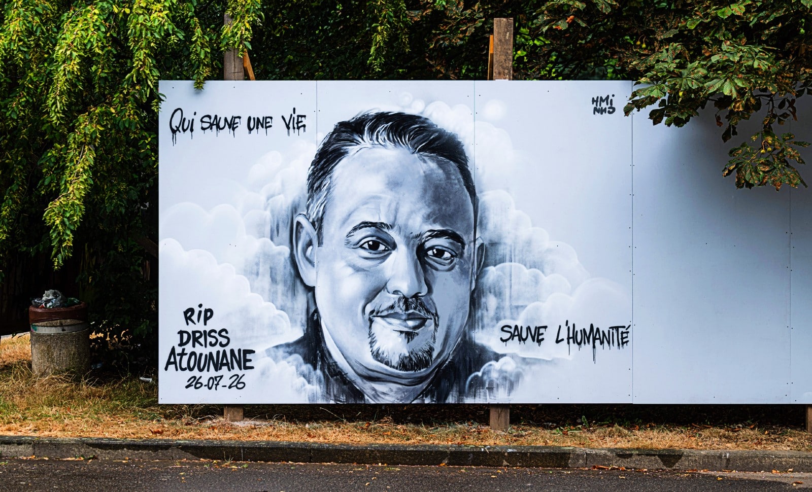 «Les hommes blancs à l’arrière» et autres manipulations estivales des professionnels belges de l’antiracisme