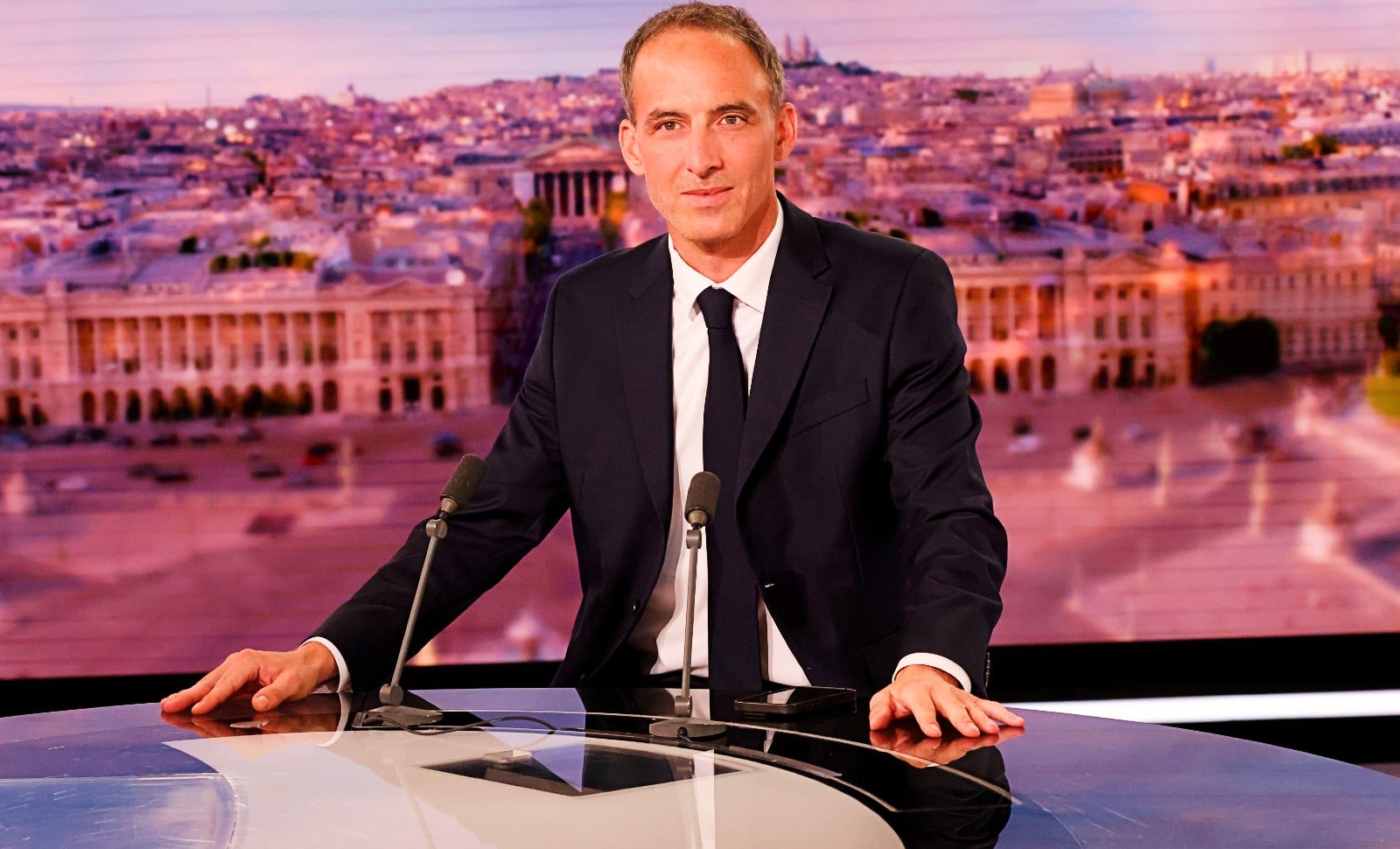 Bienveillance démocratique, opposition politique…