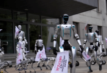 Quand les robots participent à la manif