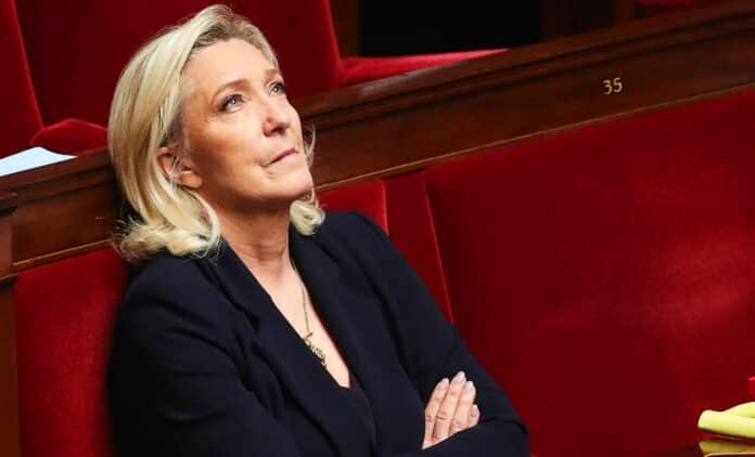 marine-le-pen-peuple
