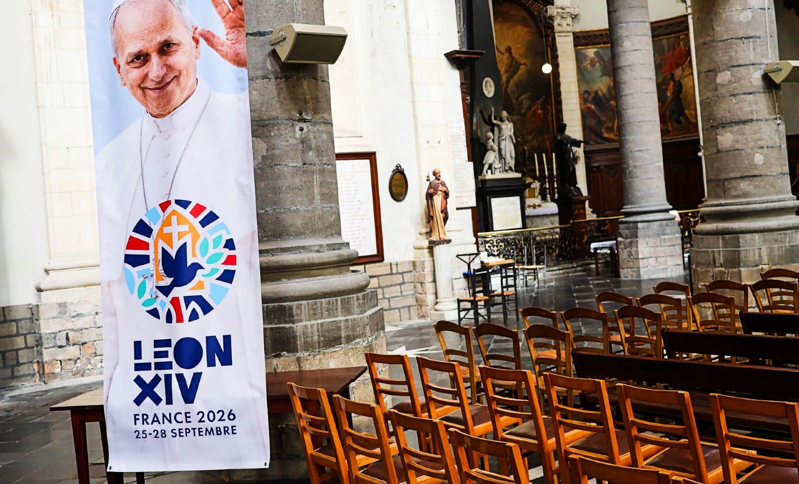 Le Pape attendu dans une France en voie de déchristianisation finale