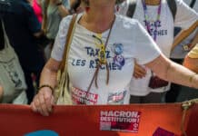 Dette : les marchés commencent-ils à s’attaquer à la France ? Le coût de la dette française explose et pourrait engendrer des risques conséquents pour l'économie comme le fonctionnement du pays.