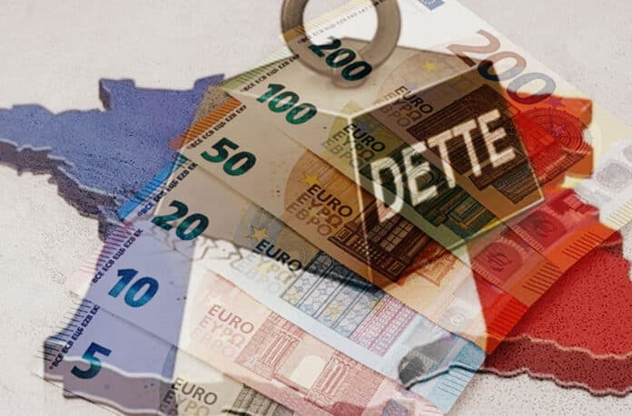 France - Public - Debt - Economy L'agence Moody's a décidé de ne pas baisser la note de la France.